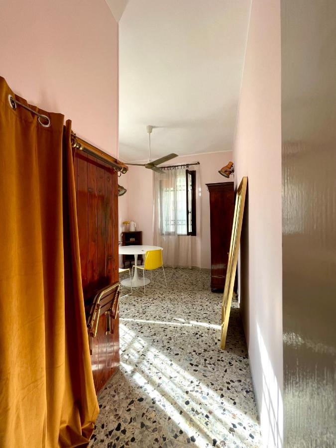 Venetian pink apartment in Dorsoduro Eksteriør bilde